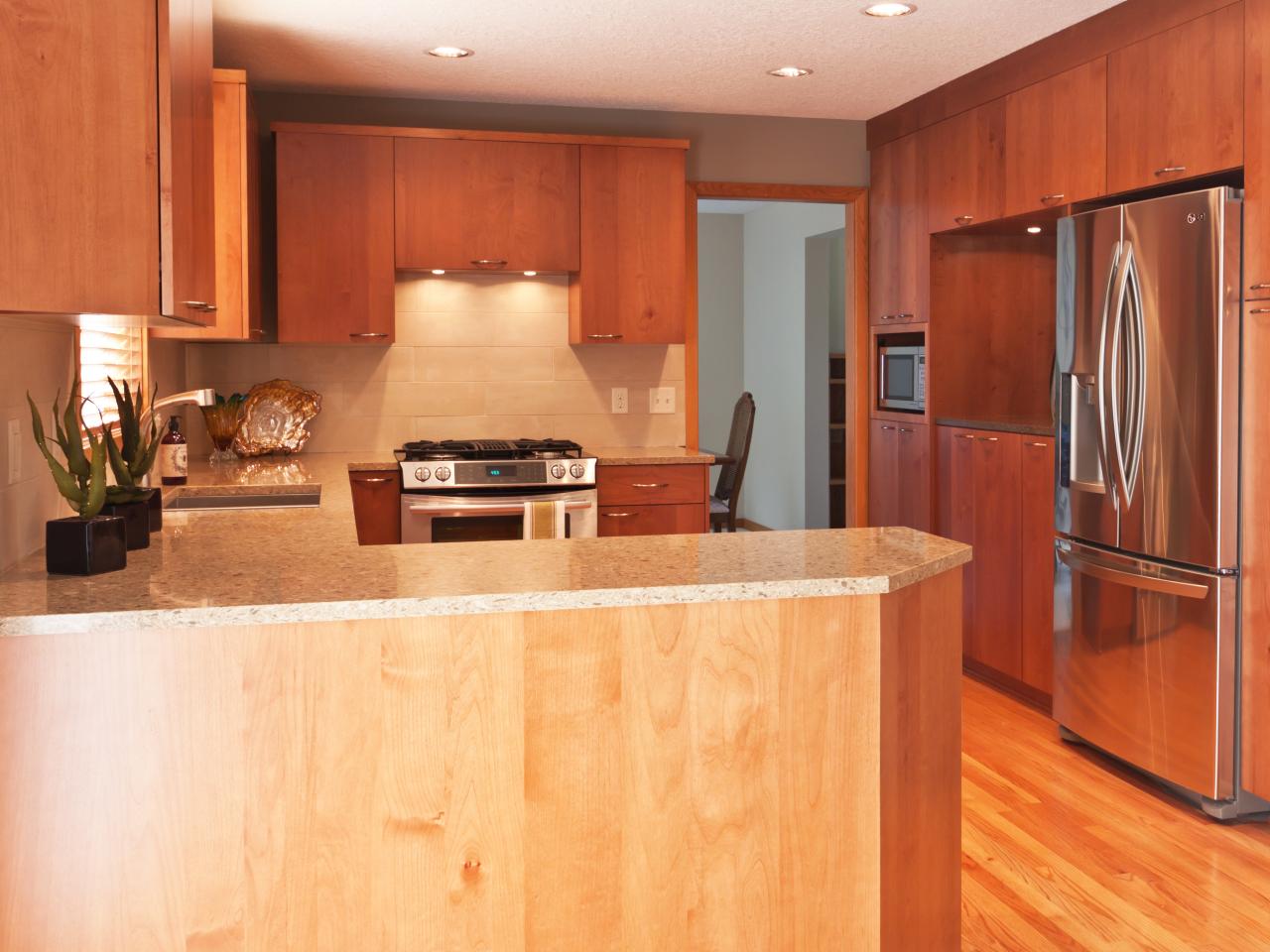 Under Cabinet Lighting Creates Cozy Contemporary Kitchen ...