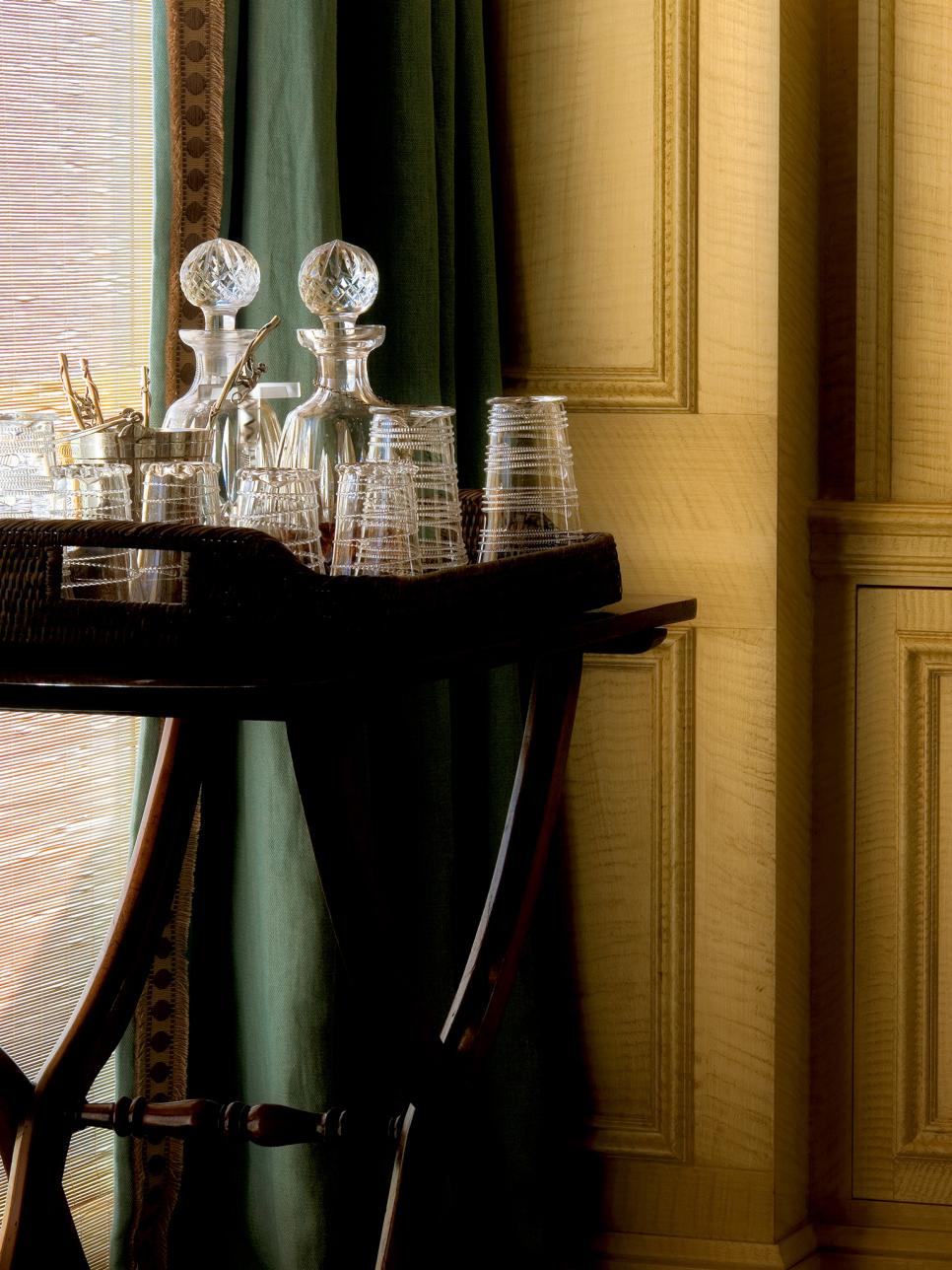 Traditional Dining Room With Bar Area | HGTV
