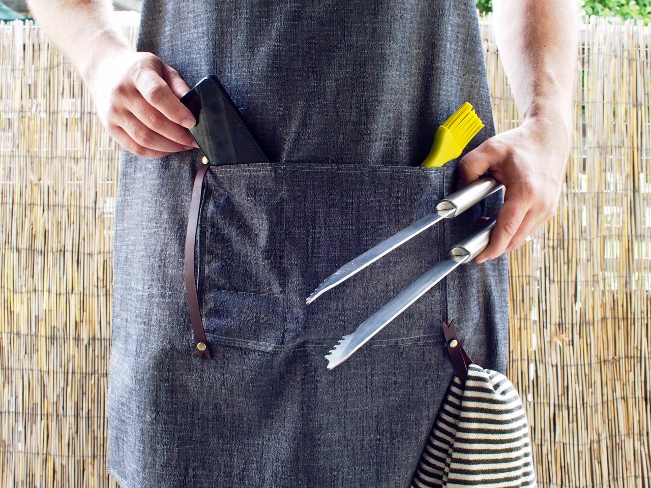 Mens on sale bbq aprons