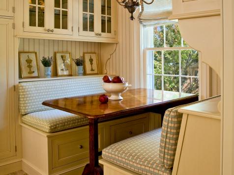 How to Refinish a Kitchen Table
