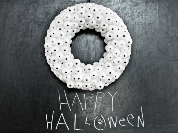 Googly Eyes Halloween Wreath 