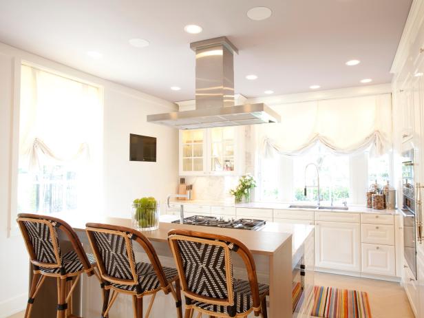 Transitional White Kitchen