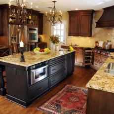 Traditional Kitchen With Large Island & Chandeliers