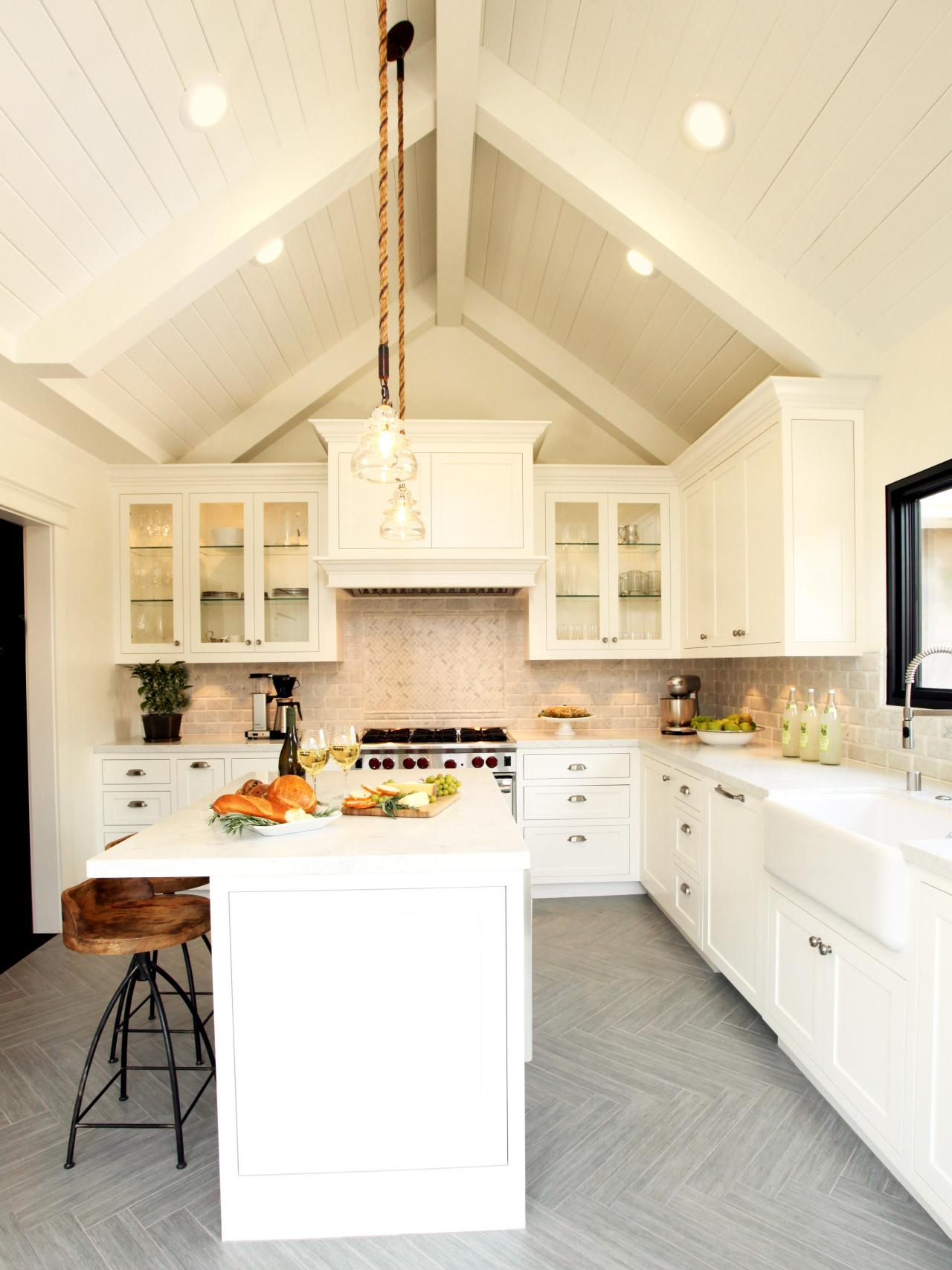 White Farmhouse Kitchen With Vaulted Beadboard Ceiling Hgtv