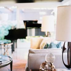 DP_Hillary-Thomas-Eclectic-Living-Room-Side-Table_s3x4