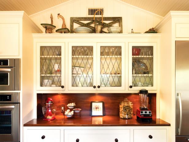 Traditional White Kitchen With Leaded Glass Cabinets Hgtv