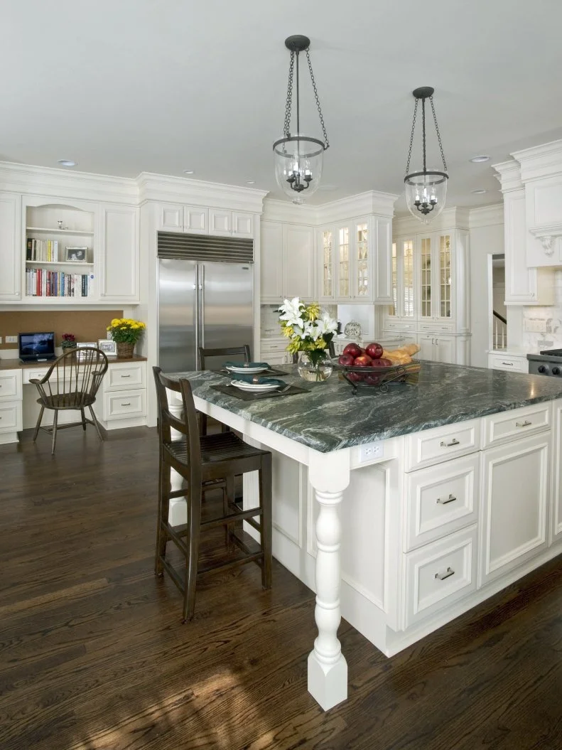 White Cottage Kitchen 