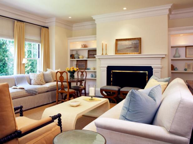 Traditional Yellow Living Room With Long Sofa