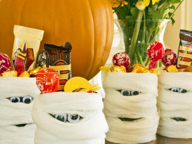 Halloween Party Favor: Mummy Candy Cans | HGTV