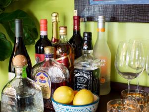 BPF_original_arranging-a-cocktail-bar_well-rounded-liquor-selection_4x3