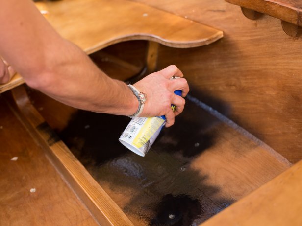 Spray the bottom of the boat with plasti-dip sealant to prevent moisture-induced decay and deterioration.