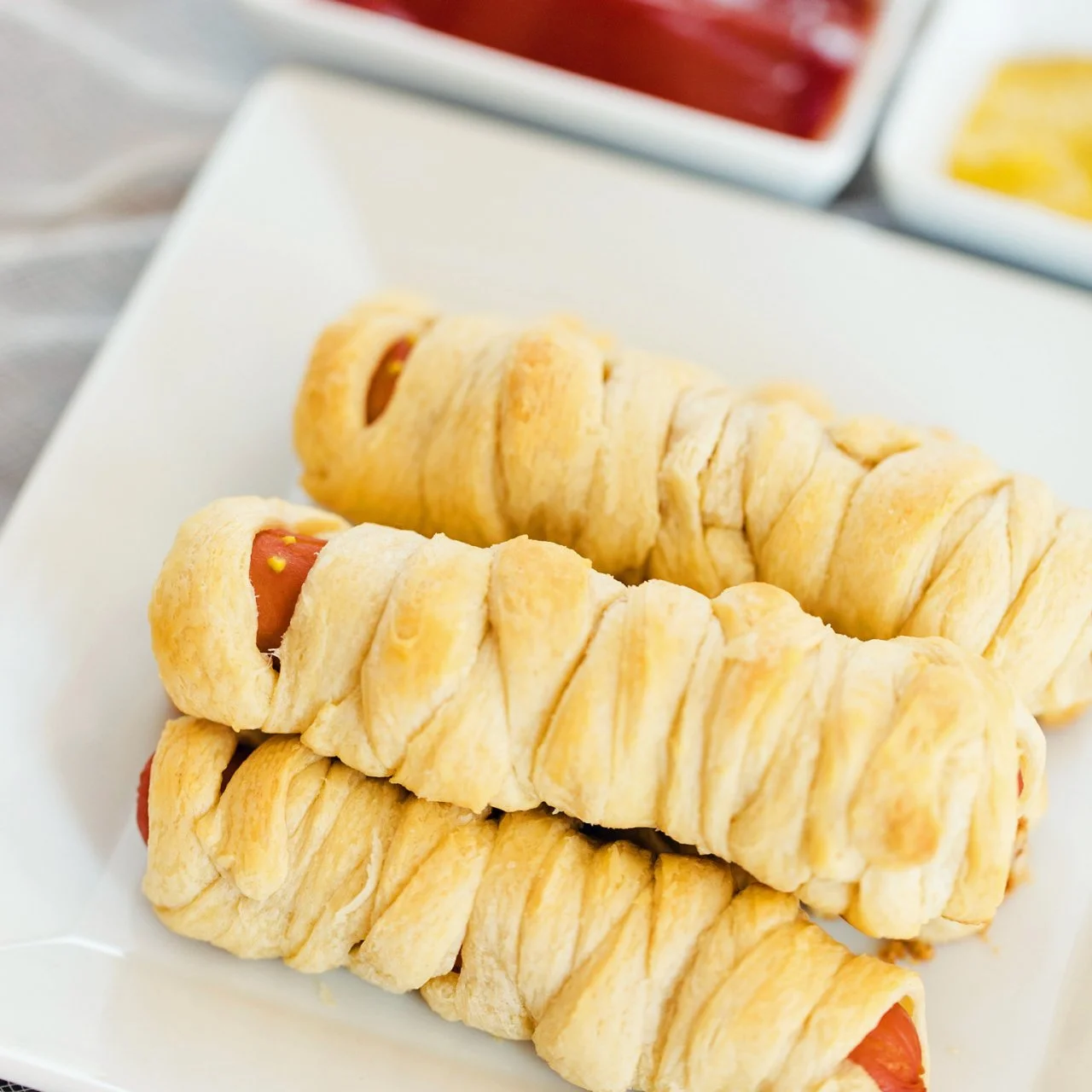 Halloween Recipe: Mummy Hot Dogs | HGTV