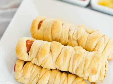 Halloween Recipe: Mummy Hot Dogs