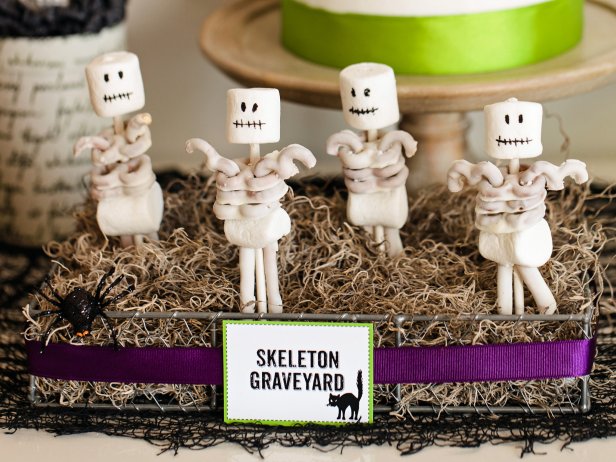 White chocolate-covered pretzels and marshmallows combine to create a fun Halloween treat that kids will love helping to assemble before they devour them. Try placing your completed skeletons in a spooky setting for added impact.