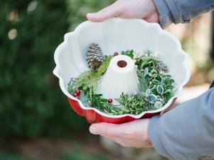 BPF_holiday-house_exterior_frozen_fruit_wreath_step2_layer_decorations_h