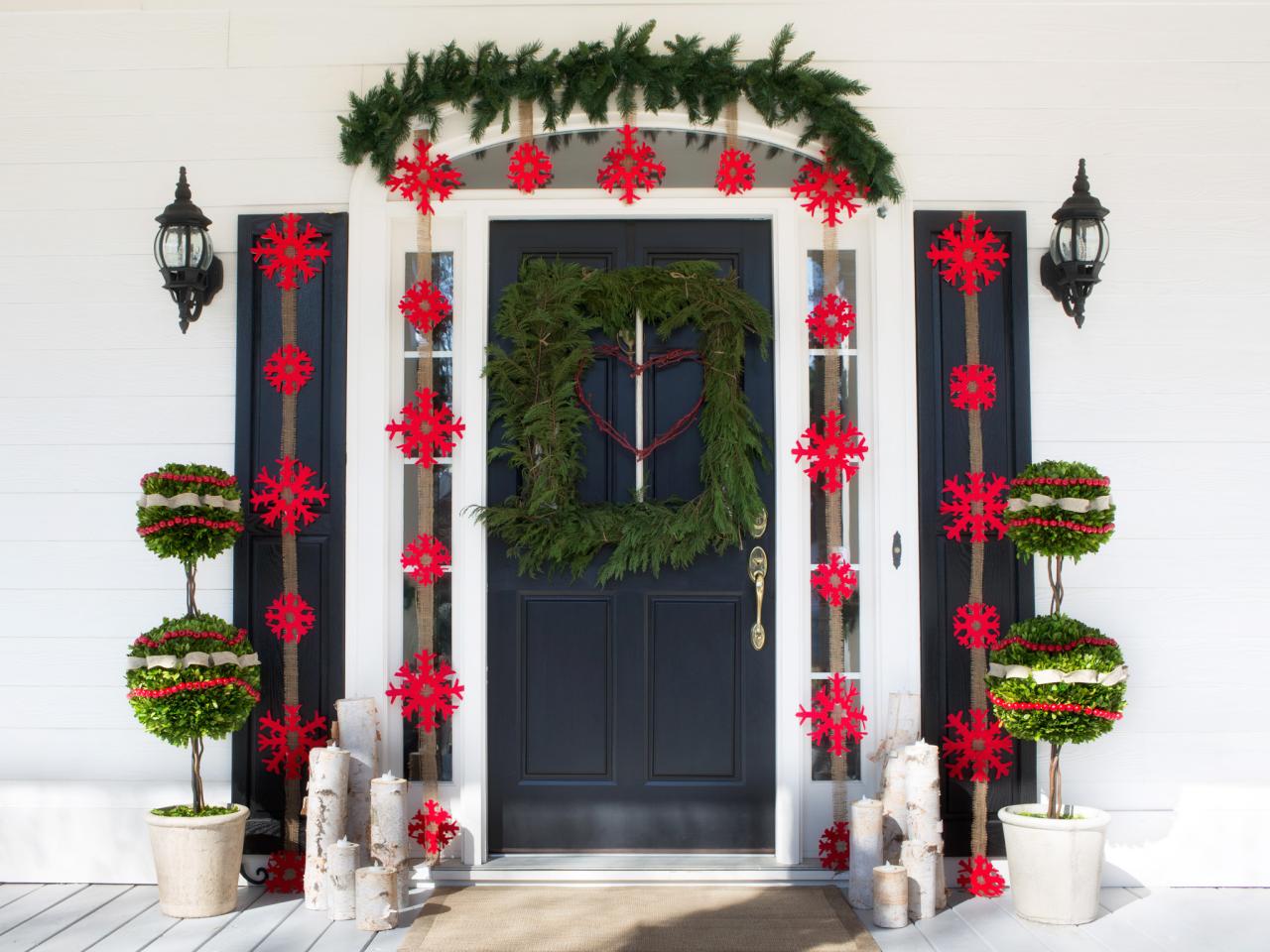20 Festive Front Porch Decorating Ideas For The Holidays Hgtv S