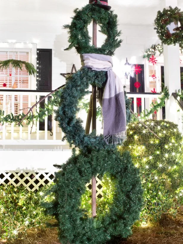 Decorating Outdoors for Christmas Naturally: Eco-Friendly Festive Ideas