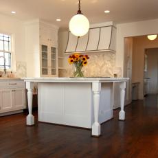 White Traditional Kitchen With Island