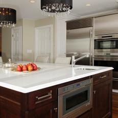 Oversized Kitchen Island With White Countertrop