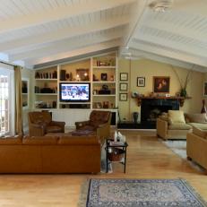 CI-Mary-Susan-transitional-cottage-living-room-before3_s4x3