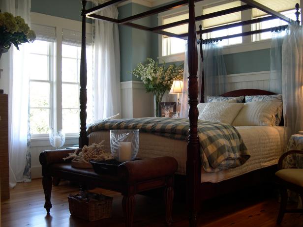 Victorian Master Bedroom With Canopy Bed Hgtv
