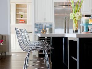 RS_Andrea-Bazilus-brown-white-contemporary-kitchen-island-seating_3x4