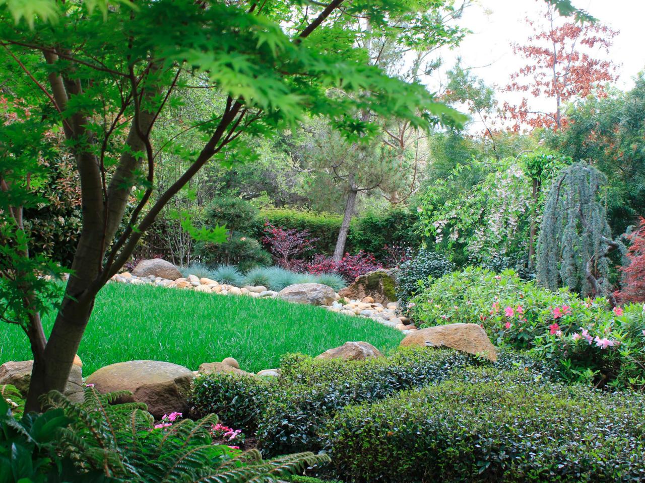 Lush Border Garden With Asian Style | HGTV