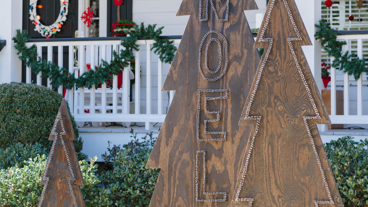 https://hgtvhome.sndimg.com/content/dam/images/hgtv/fullset/2013/8/28/0/BPF_holiday-house_exterior_nailhead_tree_beauty_crop_h.jpg.rend.hgtvcom.1280.720.suffix/1400953440942.jpeg