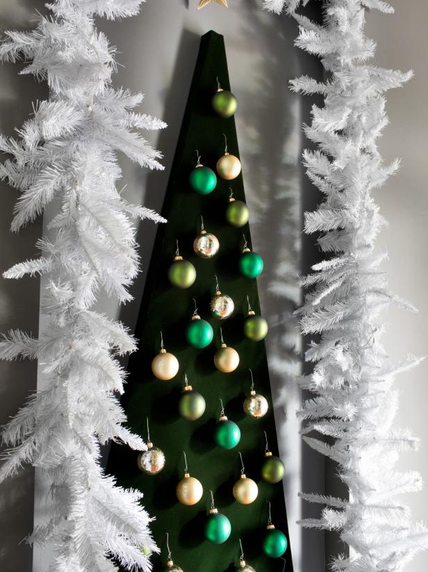 wall mounted christmas tree