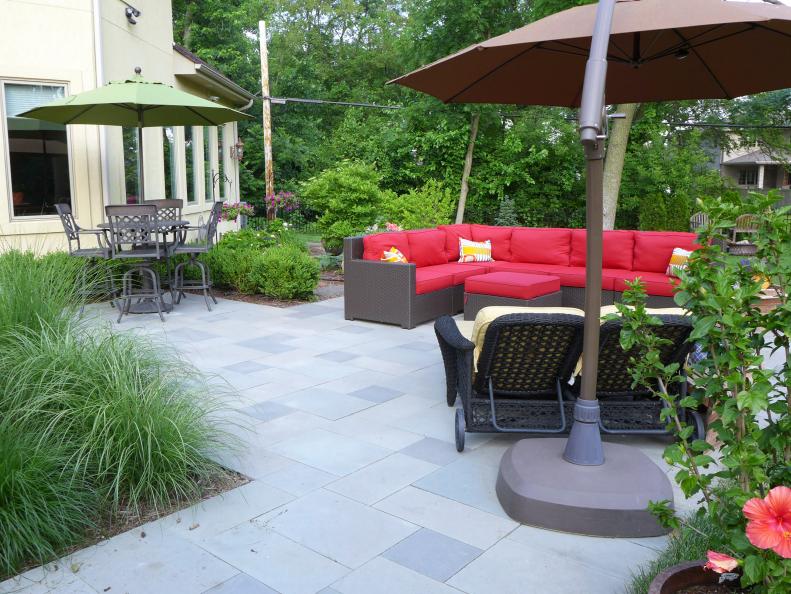 Contemporary Gray Stone Patio