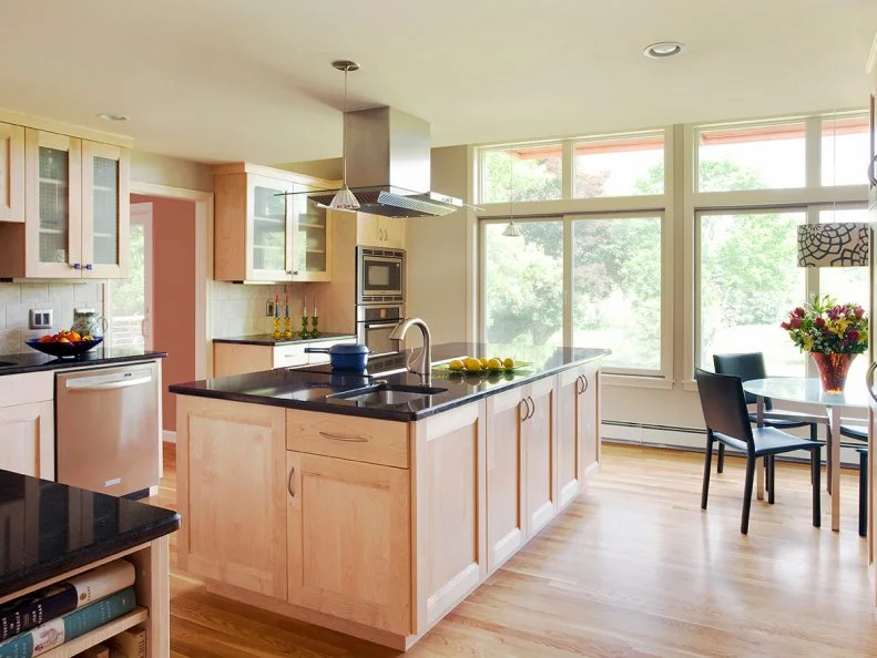 Neutral Contemporary Kitchen Simple Island With Cooktop
