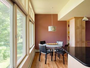 RS_Peter-Feinmann-Neutral-Contemporary-Dining-Room-Window-Wall_s4x3
