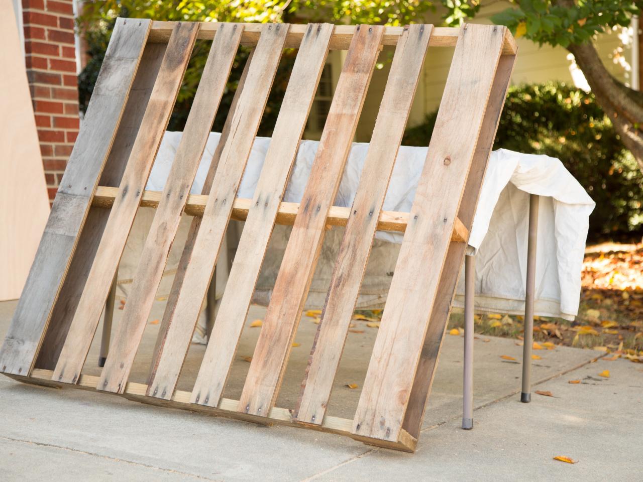 dog bed made from pallets