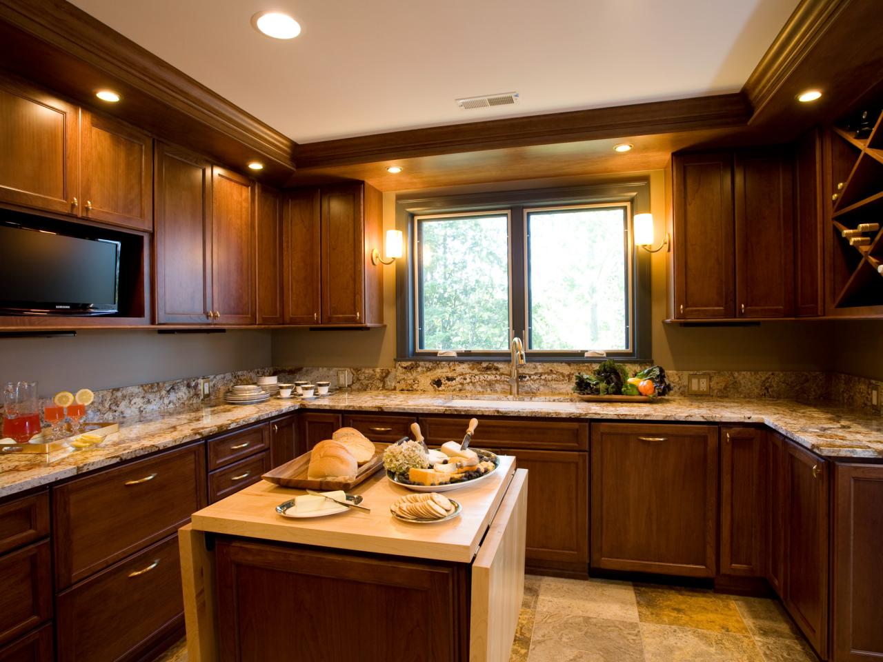 Kitchen Island Cabinets: Pictures & Ideas From HGTV