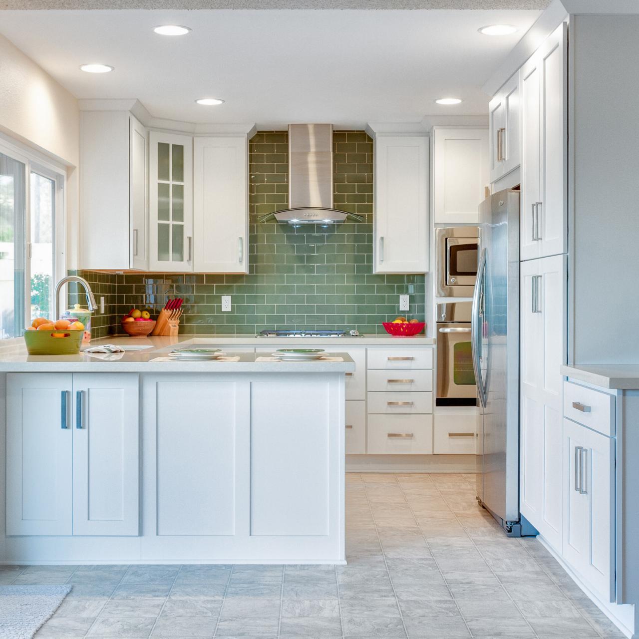 Budget-Friendly Trend: The Short Backsplash