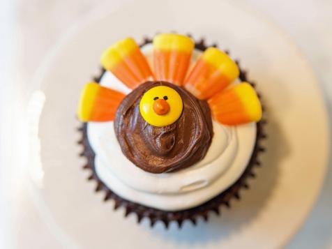Thanksgiving Kids' Craft: Turkey Cupcakes