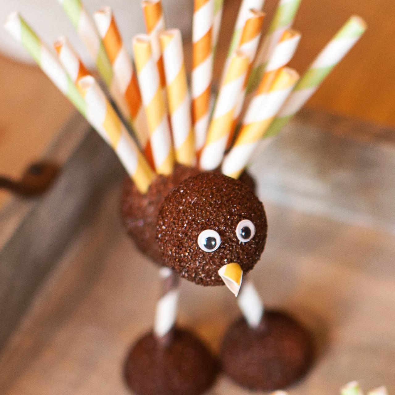 Turkey Straw Cup: Thanksgiving Craft for Kids