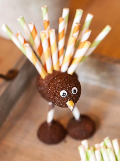 Dabblingmomma: Styrofoam Turkey Craft