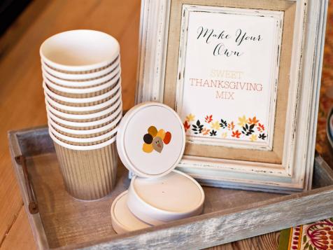 Thanksgiving Kids' Craft: Fingerprint Turkey