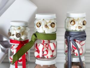BPF_Holiday-House_interior_handmade-hosts-gifts_baby-food-jar-snowmen_3x4