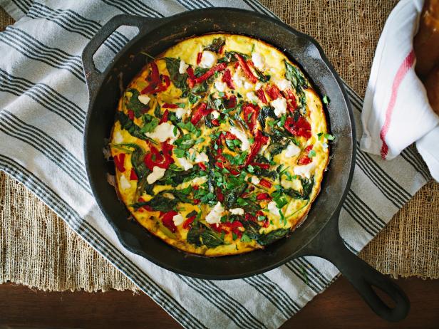 Cast iron skillet with frittata