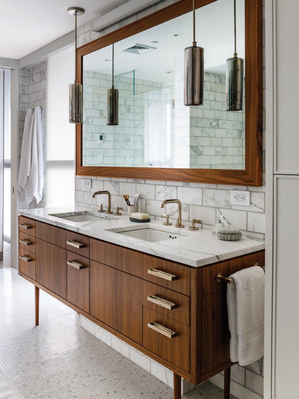 Marble Walls And Warm Wooden Vanity, White Bathrooms With Wood Vanities