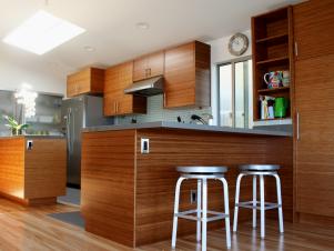 RS_Custom-Spaces-Contemporary-Kitchen-Barstools_s4x3