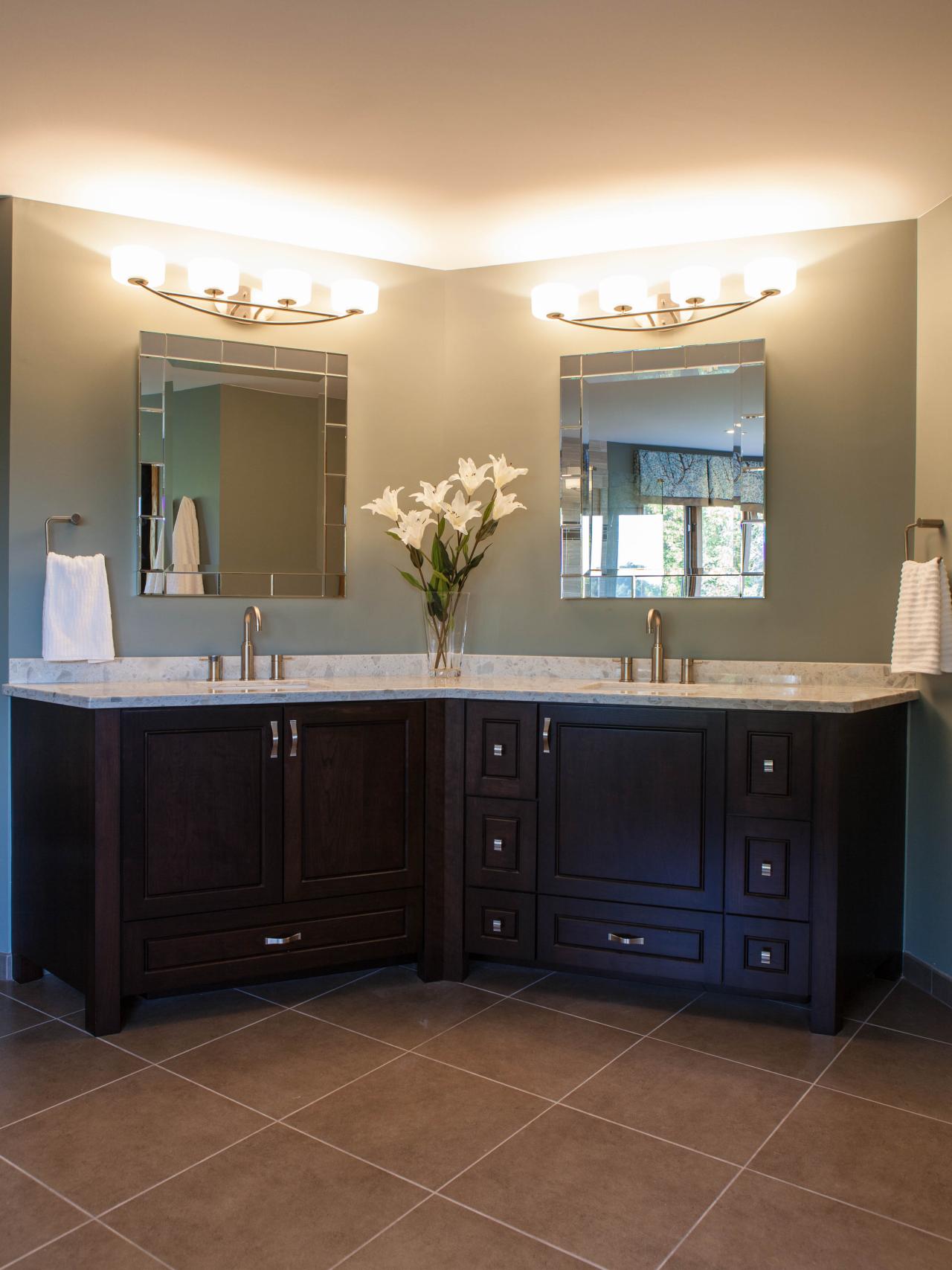 Angled Double Vanity Adds Dimension to Contemporary ...