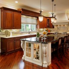 Contrasting Cabinets Provide Highlight Feature For Traditional Kitchen