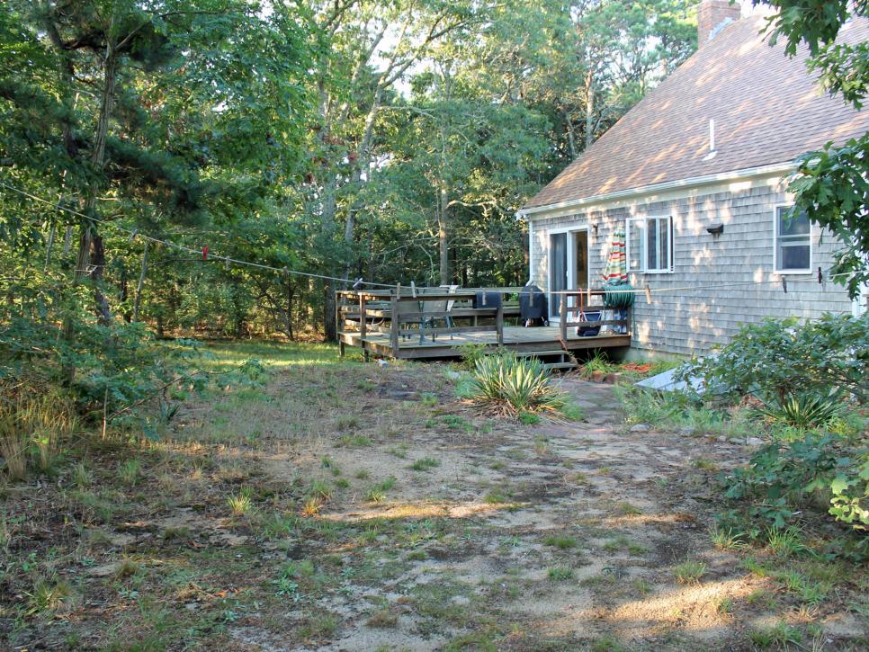 20 Before-and-After Backyard Transformations | HGTV