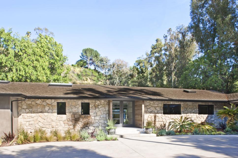 A Modern-Day California Ranch House