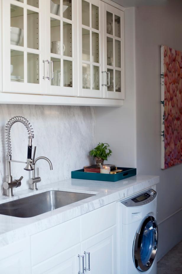 Multipurpose Loft Kitchen With Laundry Area | HGTV