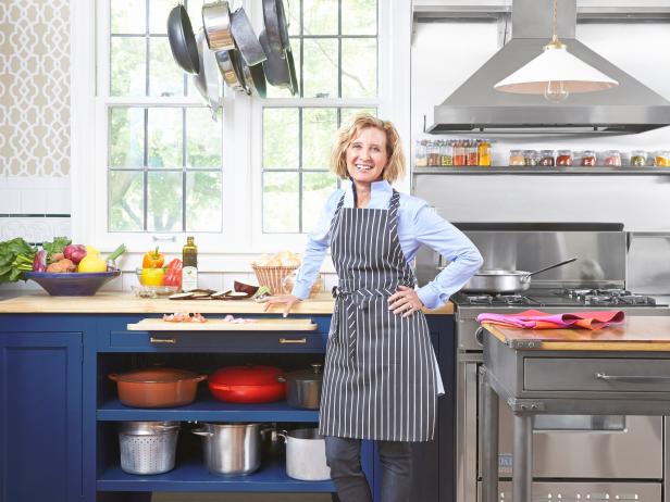 A French Bistro Style Kitchen Remodel