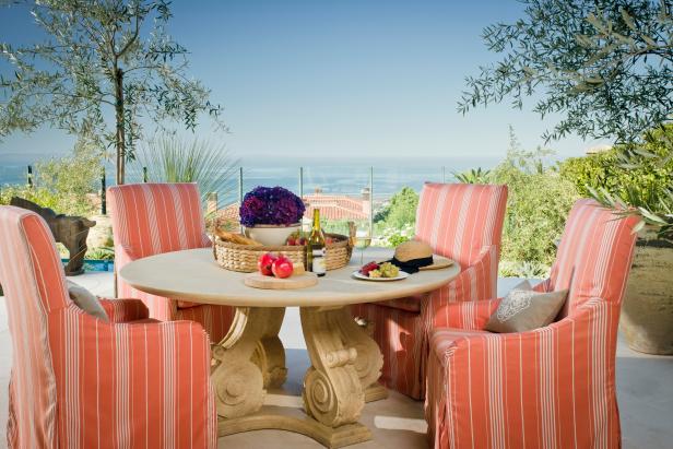 elegant outdoor dining